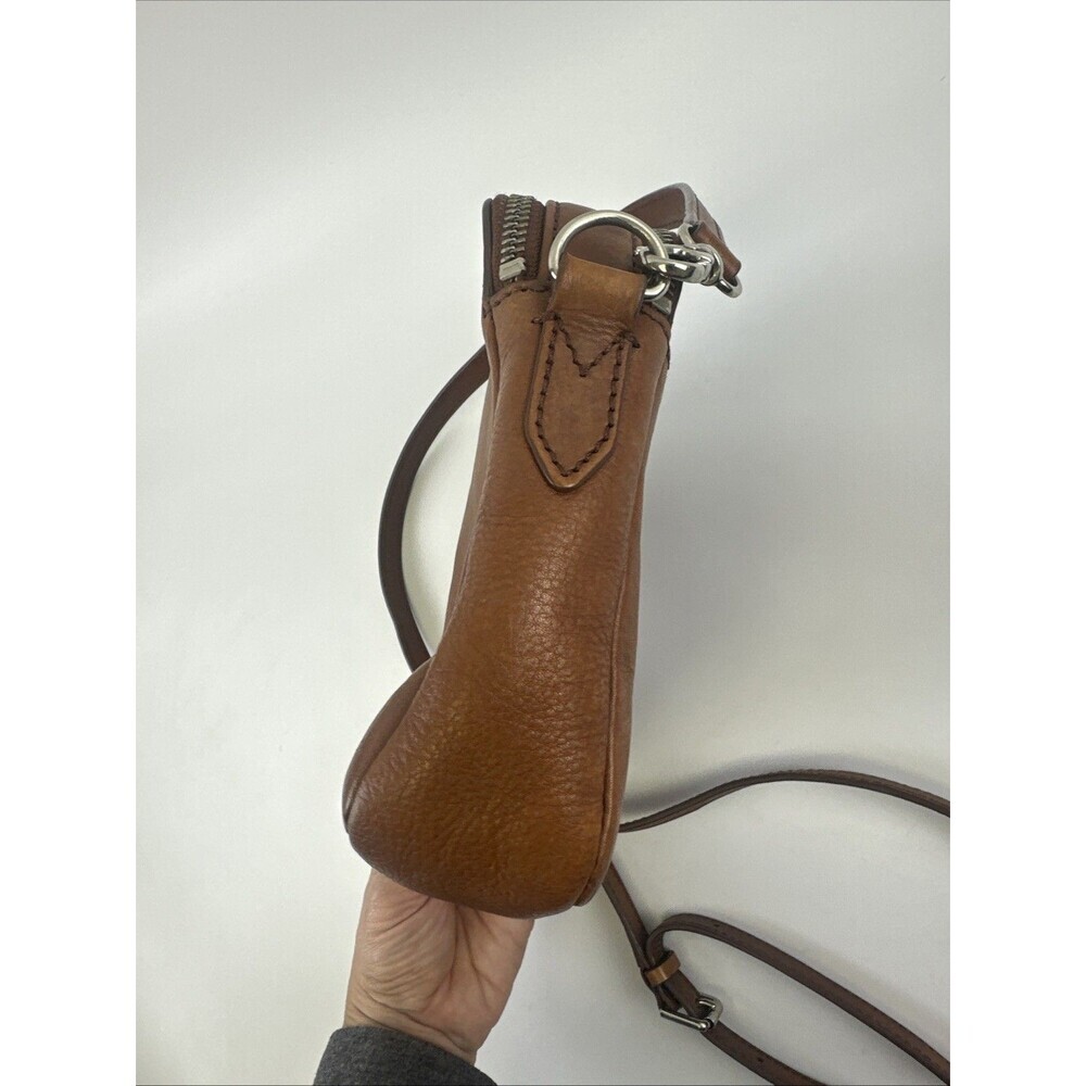 Fossil Sydney Mini Crossbody Bag Purse Smooth Tan Leather Zip Around Adjustable - Picture 2 of 16